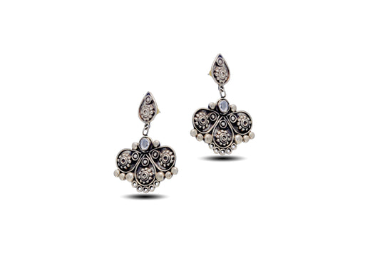 92.5 Silver Antique Flower Design Earrings image 2