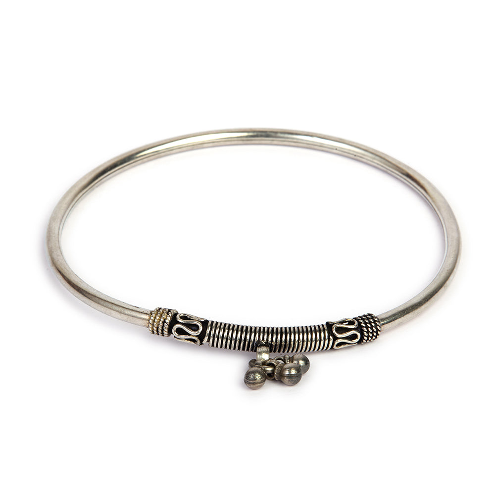 Elegant Silver Bangle-Style Charm Anklet