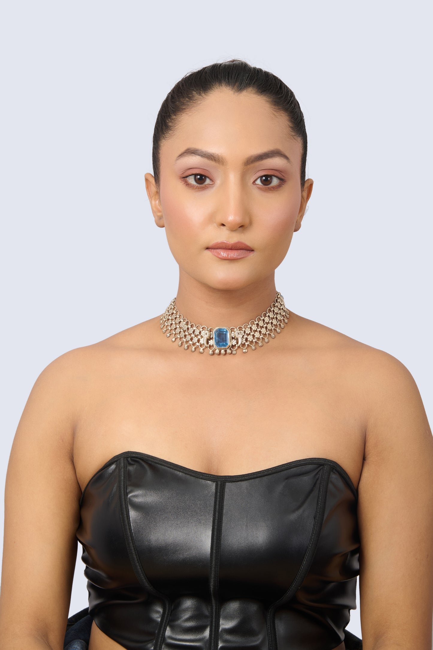 Classic Silver Choker with Central Sapphire