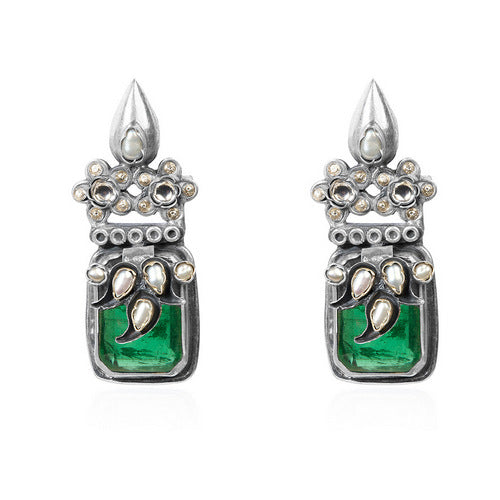 Royal Emerald Kundan Studs