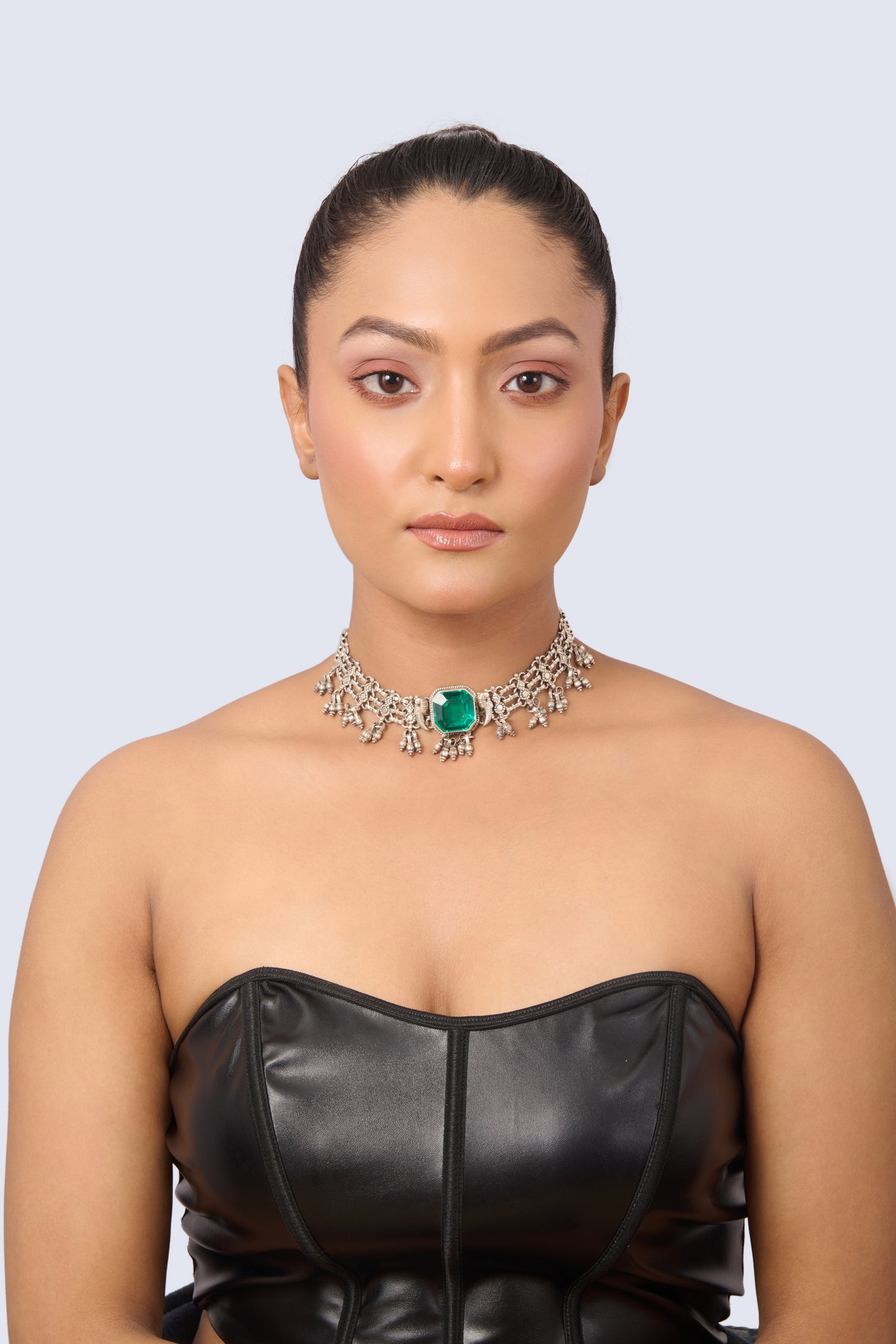 Antique-Inspired Silver Tone Choker with Emerald Center and Intricate Details