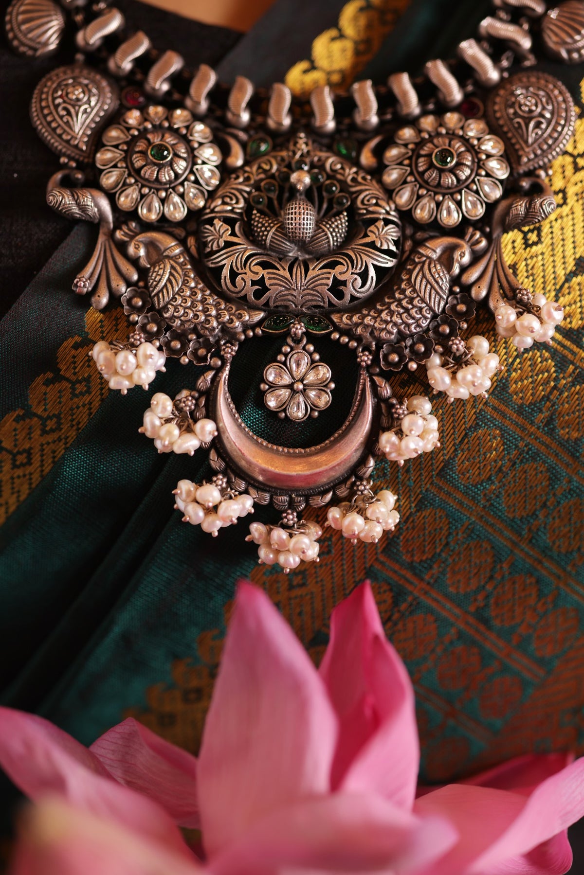 92.5 Silver Peacock Crescent Pearl Necklace Set