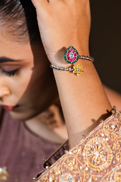 92.5 Gulbahar Hand Cuff