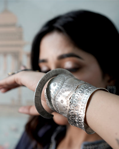 silver Minimalist Textured Open Bangle