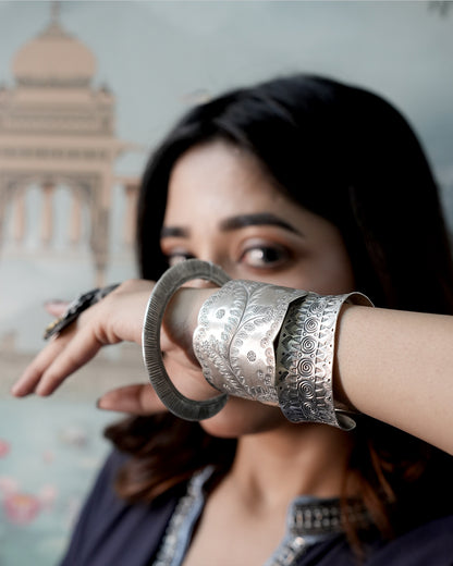 silver Minimalist Textured Open Bangle