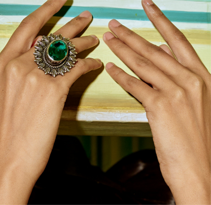Round Shape Emerald Ring