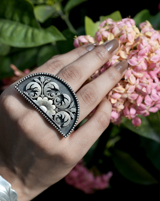 92.5 Oxidised silver noor ring