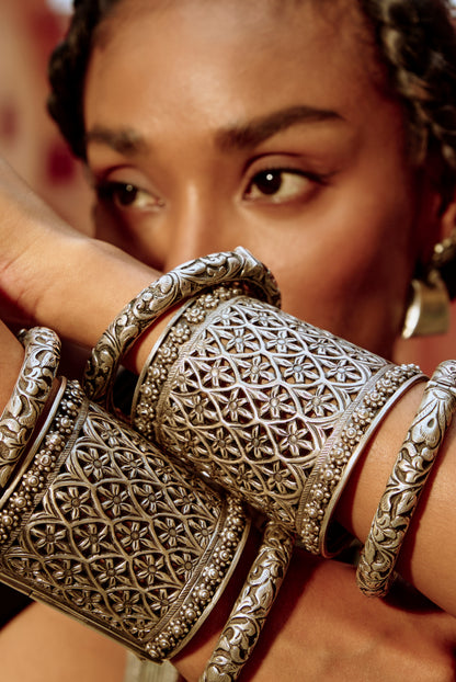 Vintage Flora 925 silver Kada Bangle