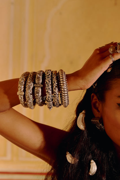Oxidized Silver Twisted Ribbed Bangle
