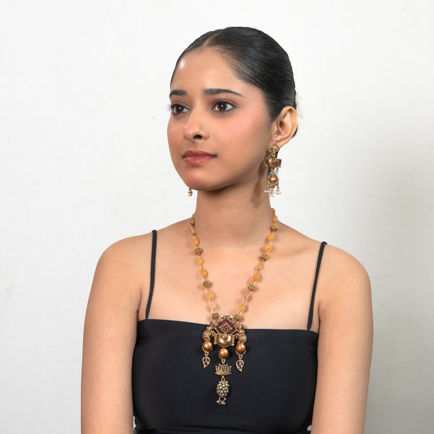 Gold Elephant Pendant 925 silver Bead Necklace Set