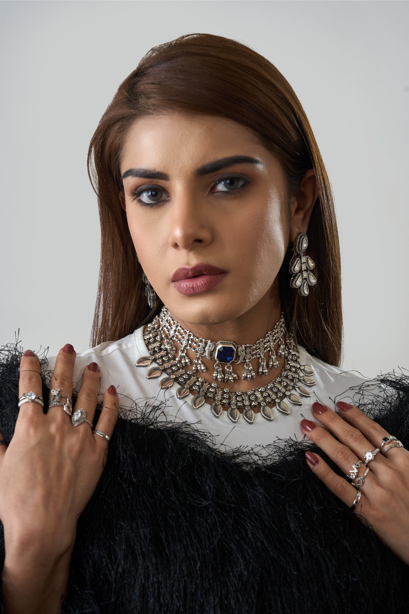 Oxidized Silver Choker with Graduated Leaf and Floral Design, White Gem Accents