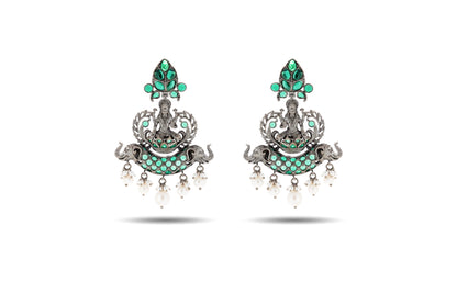 92.5 SILVER GREEN STONE LAXMI JI EARRING image 0