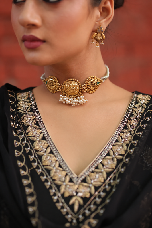 92.5 Golden Royal Allure Necklace Set